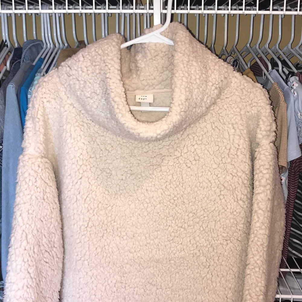 sherpa pullover - Picture 3 of 3